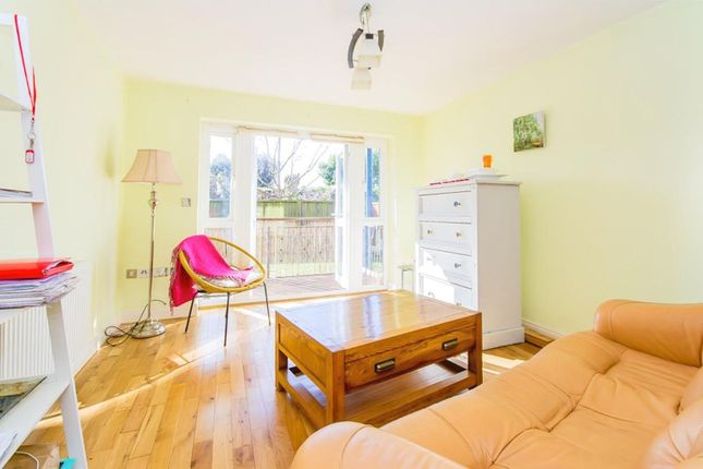 Flat for sale in 37 Rectory Road, Boston