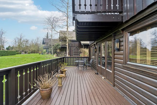 8 Home Wood, Henley Road, Marlow photo 4