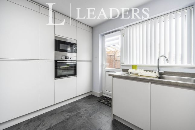 37, Leafield, Bedfordshire photo 4