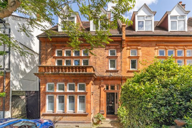 Thumbnail Flat for sale in Sutton Court Road, London