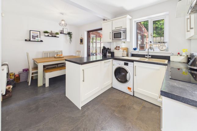 75, Ullswater Drive, Dronfield photo 4
