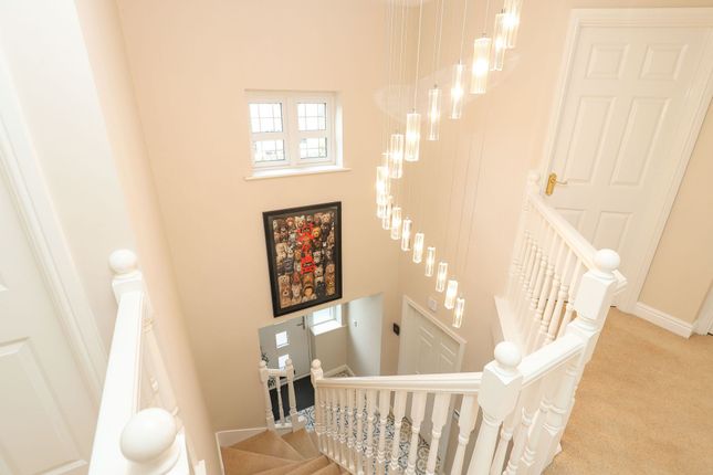 19 Staunton Close, Chesterfield photo 4
