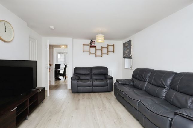23, St. Martins Road, Eastbourne photo 2