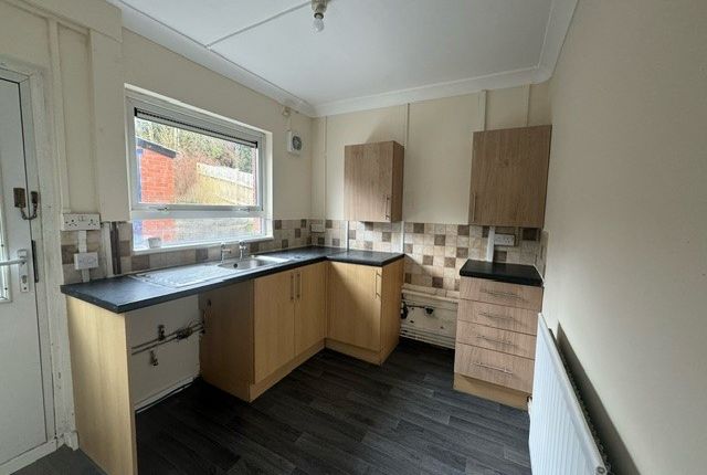 Flat to rent in Lancaster Avenue, Telford, Dawley