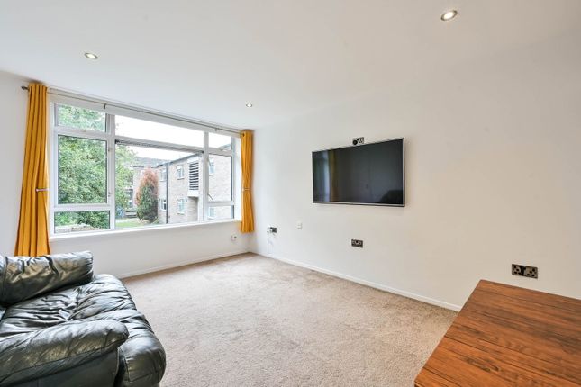 Elmswood, Leatherhead photo 4