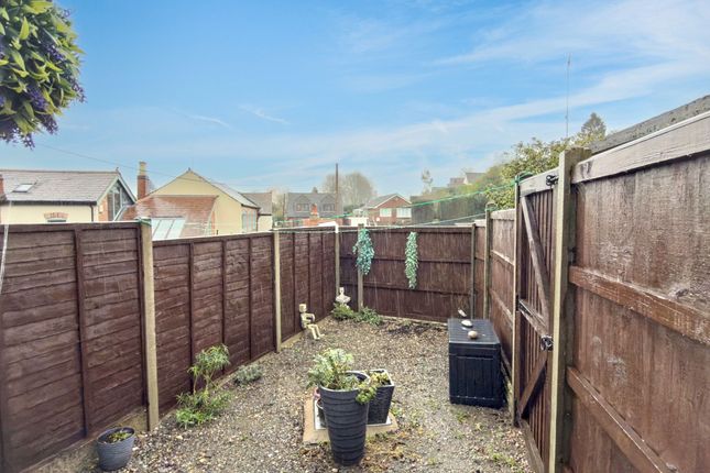 14 Spring Lane, Coalville photo 4