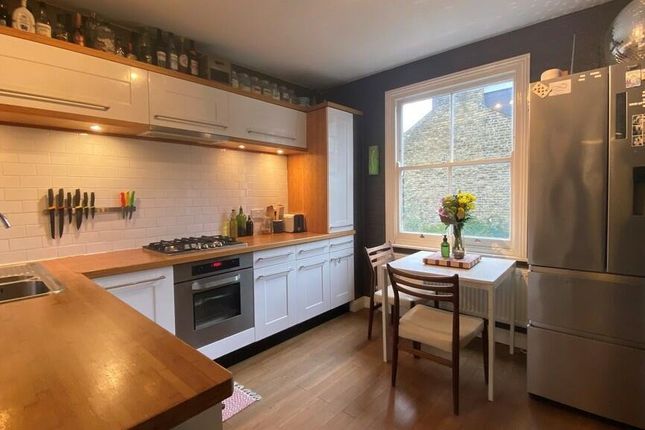 Despard Road, London photo 3