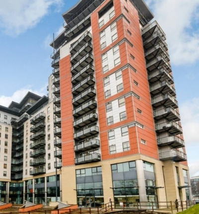 2-bed flat on North Street, Leeds, £125,000