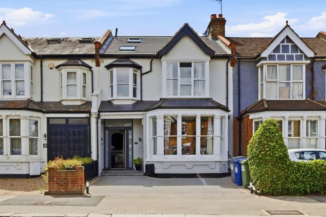 23, Ashurst Road, London photo 3