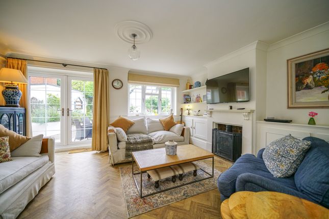 146, Icknield Way, TRING photo 2