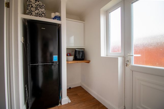 30, Dressay Grove, Hull photo 2