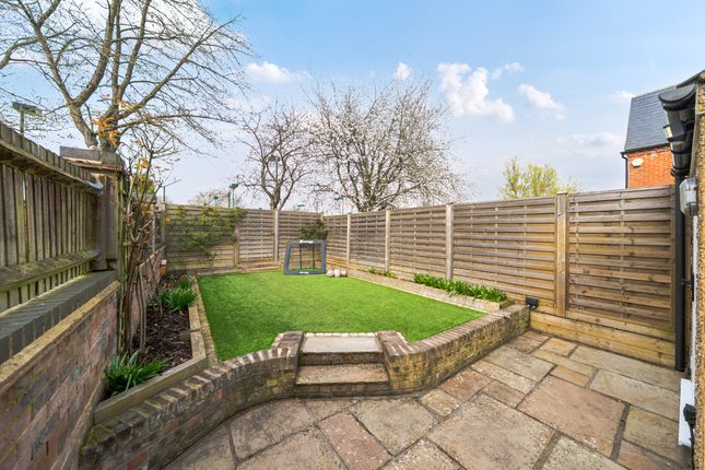 37, Necton Road, Wheathampstead photo 2
