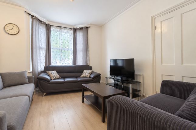 11, Rotherfield Road, Enfield photo 2