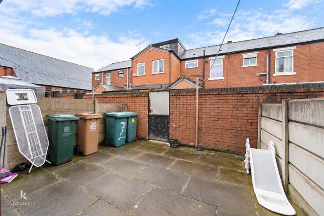 7, Overt Street, Rochdale photo 2