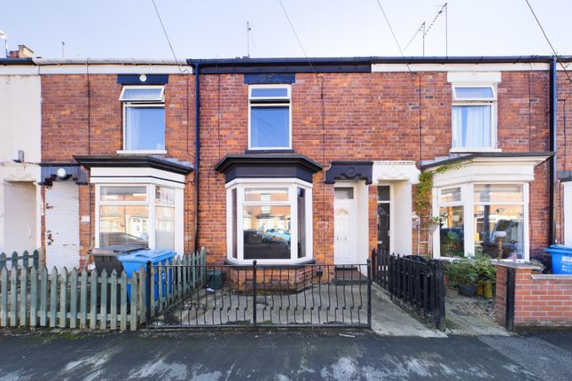 Thumbnail Terraced house for sale in Thoresby Street, Princes Avenue, Hull, East Yorkshire, 3Rb, UK