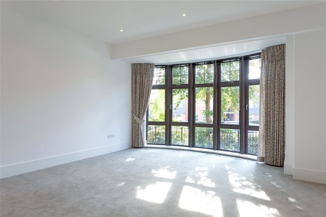 13 Royal Apartments,, Perpetual House, Henley-on-Thames photo 3