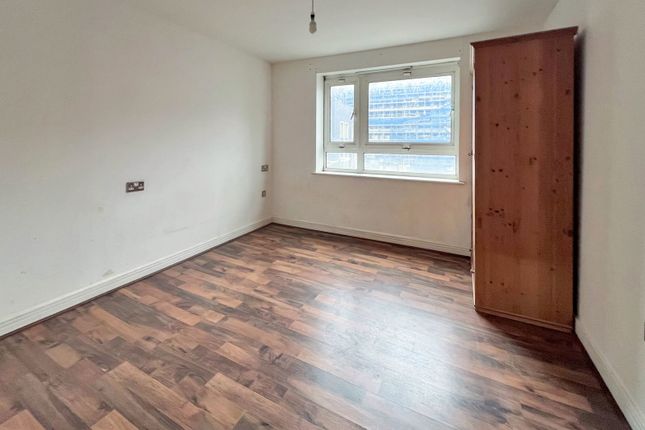 Spectrum Tower 2-20,Flat 11, Hainault Street, Ilford photo 4