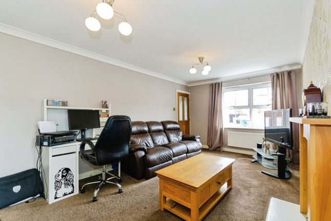 52, Guest Street, Leigh photo 3