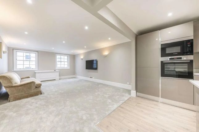 Thumbnail Flat to rent in Dover Street, Mayfair