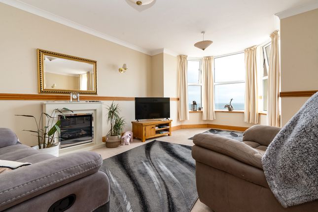 Flat for sale in Flat 4, Palm Court, Douglas