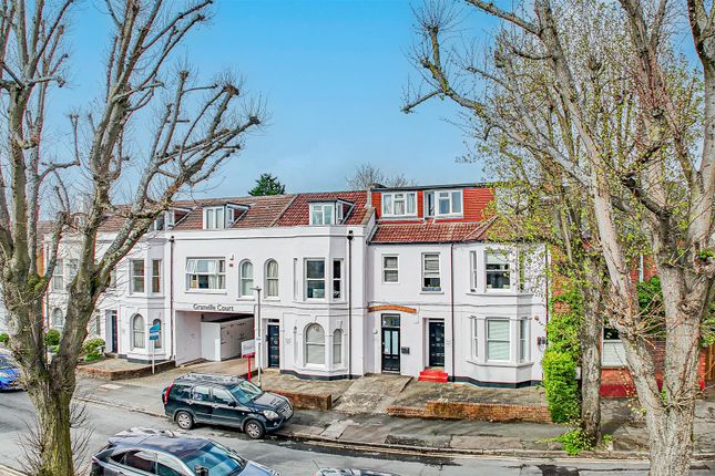 Thumbnail Flat for sale in Granville Road, St. Albans