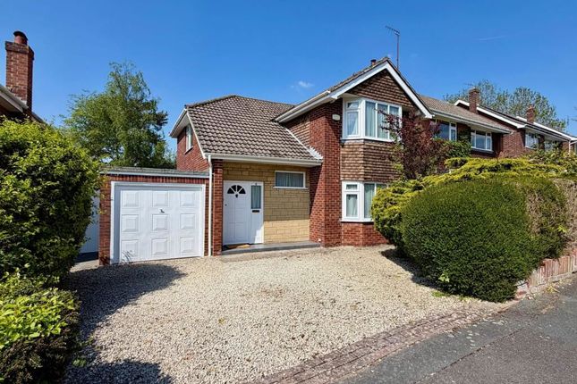 4-bed detached on 3, Parsons Way, Swindon, £300,000
