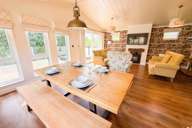 CE17, Noble Court Holiday Park, Redstone Road, Narberth photo 3