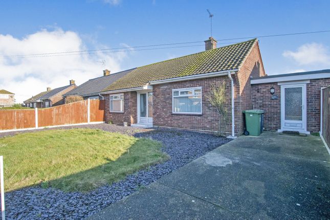 Thumbnail Terraced bungalow for sale in Elizabeth Crescent, Great Yarmouth