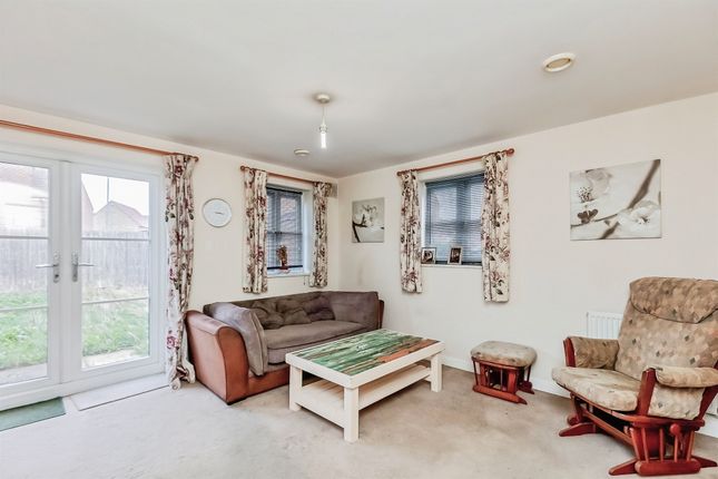 15, Elton Street, Corby photo 2