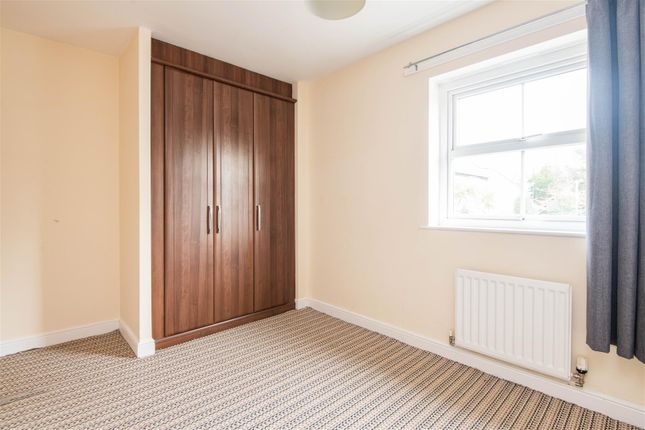 5, Squares Wood Close, Chorley photo 4