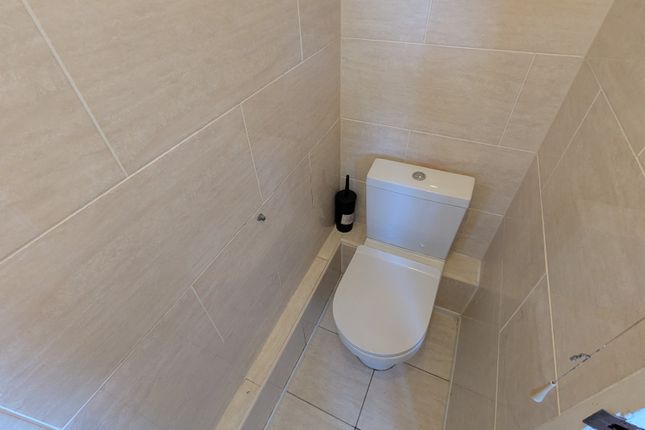 105 Silverdale Place, Silverdale Place, Newton Aycliffe, DL5, Newton Aycliffe photo 5