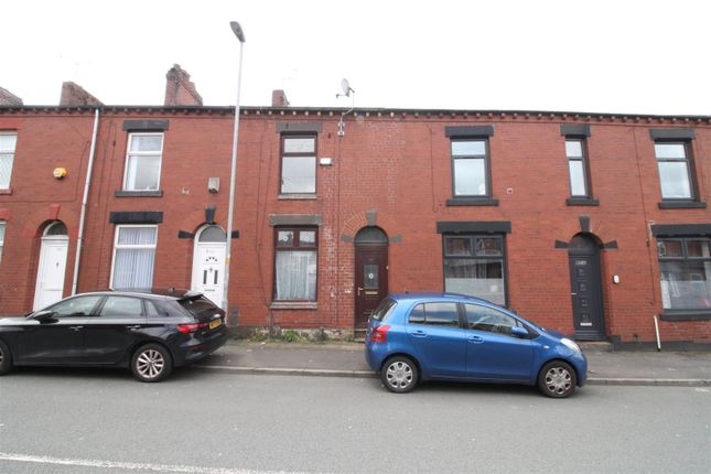 Terraced house to rent in Burnley Lane, Chadderton, Oldham