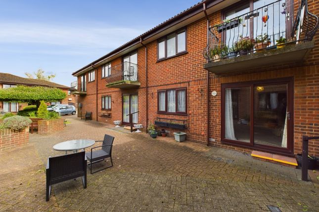 Thumbnail Flat for sale in Chancery Court, Downs Avenue, Dartford, Kent