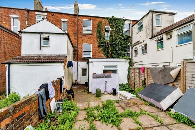 Town house for sale in St. Andrews Road, Southampton
