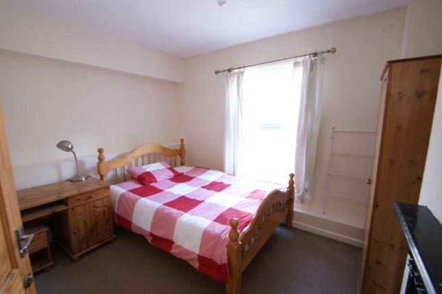 117, Queens Crescent,, London photo 4