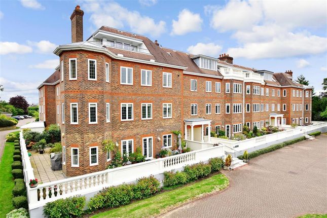 Thumbnail Flat for sale in Batts Hill, Reigate, Surrey