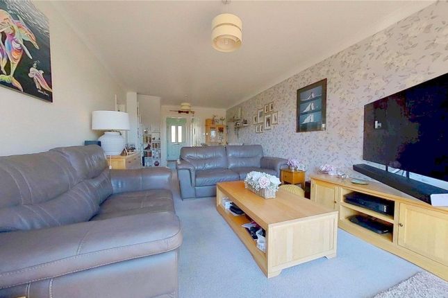 4, Tyne Close, West Sussex photo 3