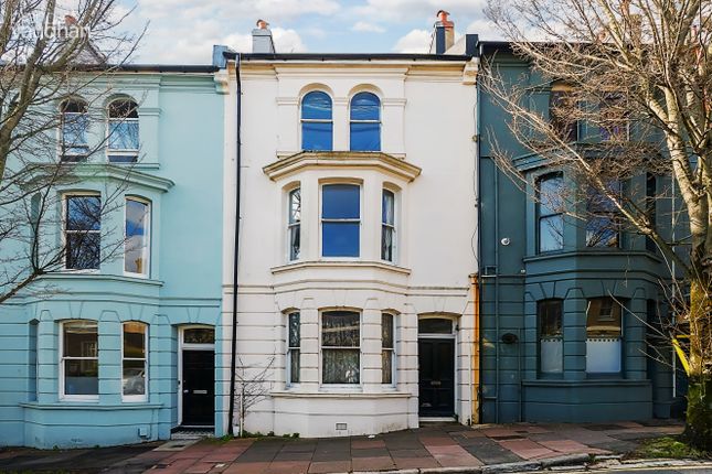 Thumbnail Flat to rent in Egremont Place, Brighton, East Sussex