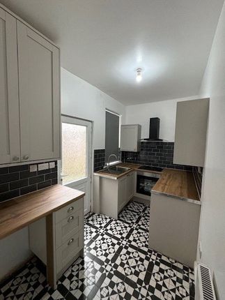 Thumbnail Terraced house to rent in Milner Road, Selly Park, Birmingham