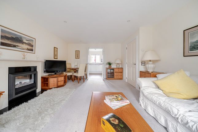 2, Spence Close, Eastleigh photo 4