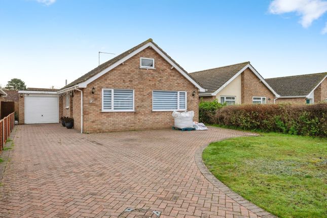2-bed bungalow on 10, Warren Drive, Norwich, £310,000