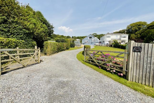 Rock House Bungalow, 81A, Gwscwm Road, Burry Port photo 2