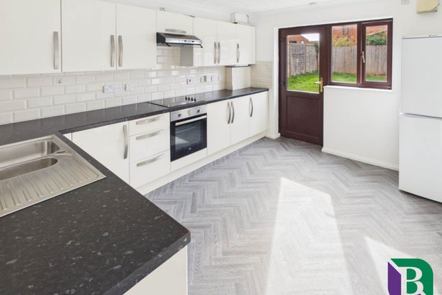 5, Coggeshall Grove, Milton Keynes photo 2