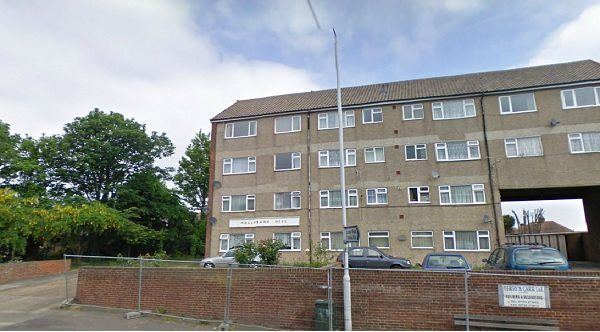 Spacious 1 Bedroom Apartment, Cash Buyers Only As Short Lease,