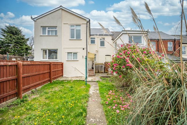 7, Summerfield Road, Abergavenny photo 3