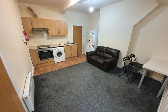 Flat to rent in West Luton Place, Adamsdown, Cardiff