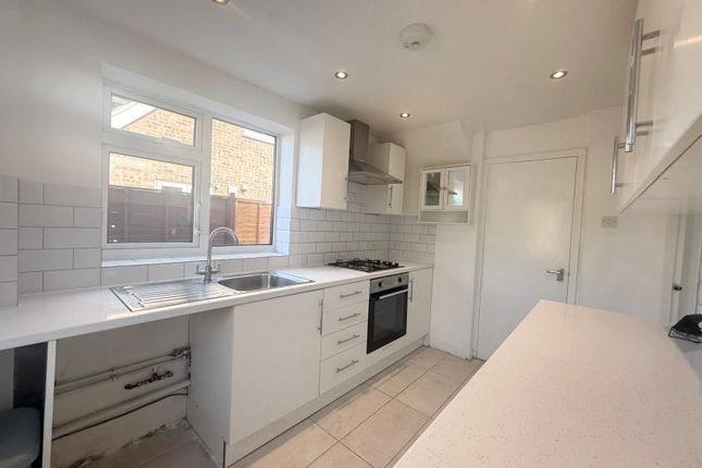 15, Barsby Drive, LOUGHBOROUGH photo 3