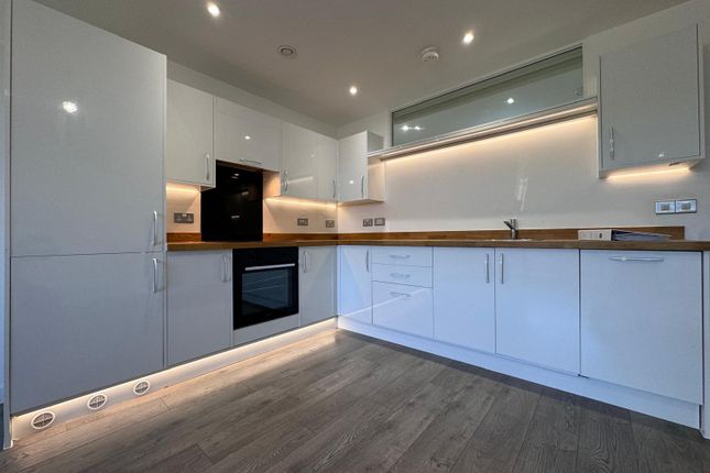 Flat 173, Edinburgh House, Edinburgh Gate, Harlow photo 3