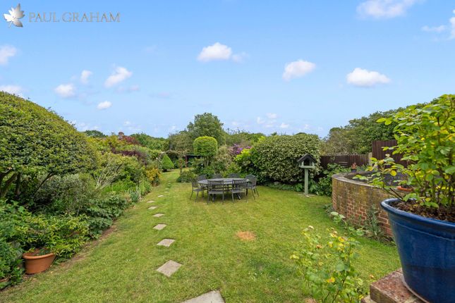 51, Carleton Avenue, South Wallington photo 2