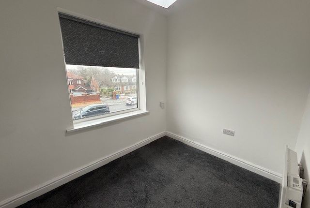 182A, Cheadle photo 4